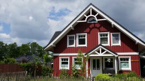 Maison en bois rouge